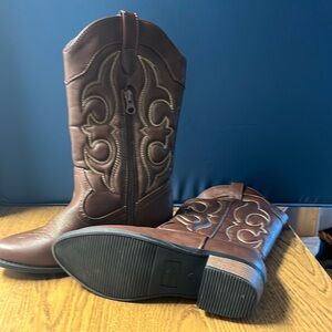 Cat and Jack brown cowgirl boots size 3